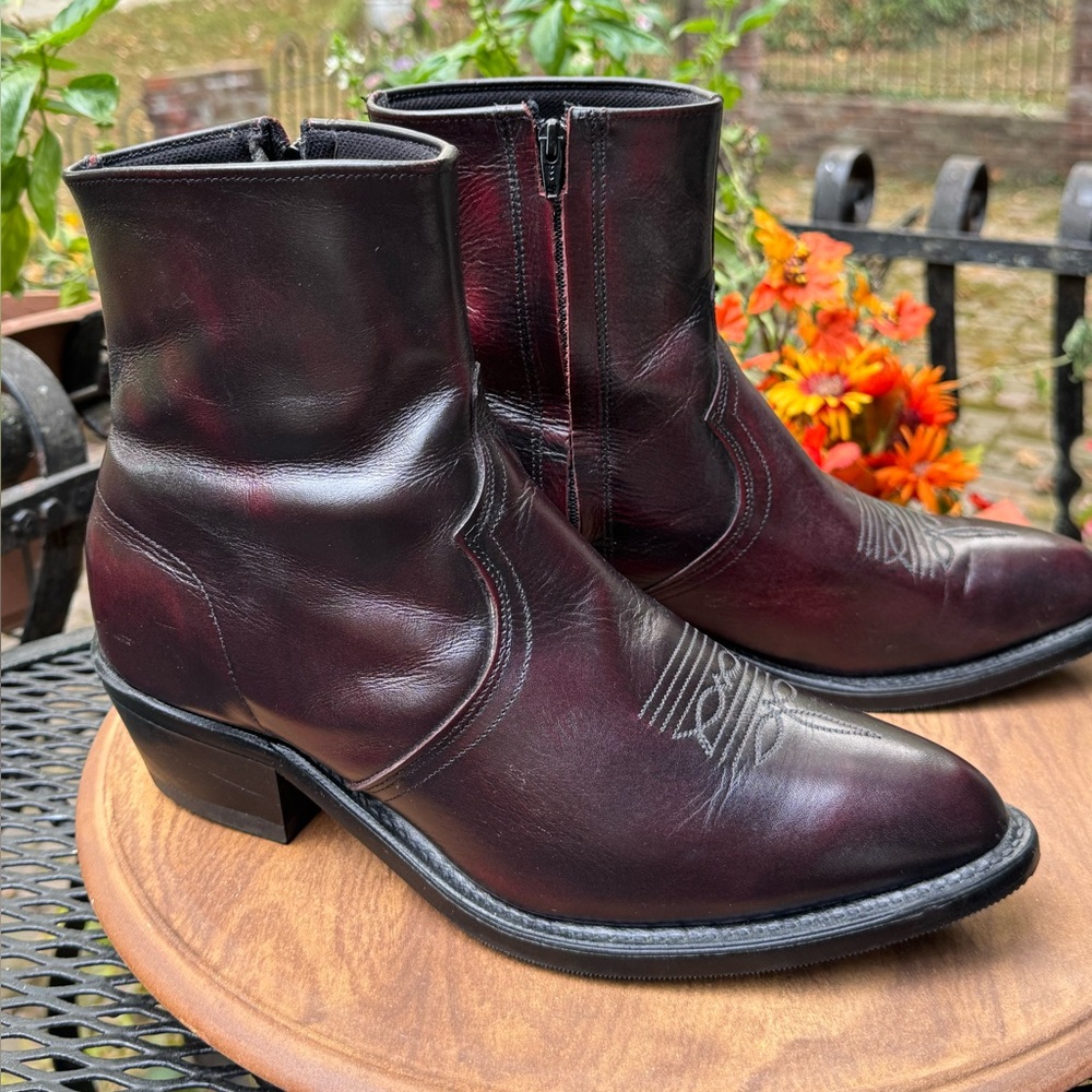 Men's Western Boots Like New! Leather rich warm Brown, Burgundy tone. VGC